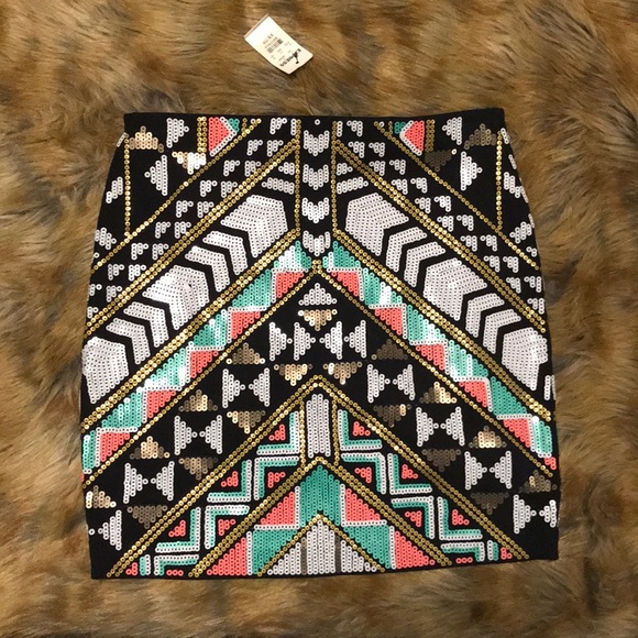 Express Aztec sequined patterned XS mini skirt - Picture 2 of 4